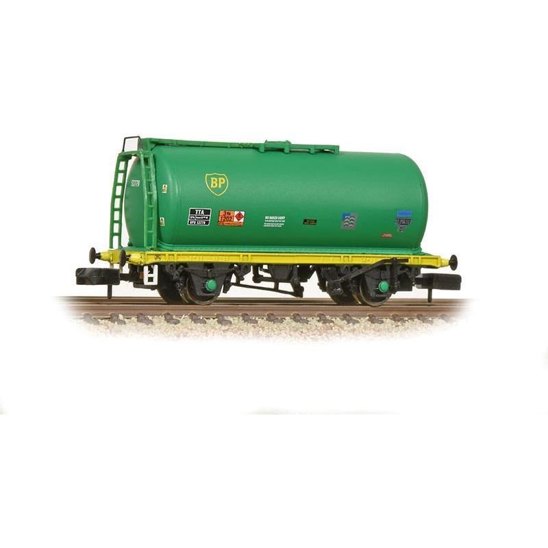 373-775C Graham Farish N Scale 45Tonne glw TTA Tank Wagon 'BP' Green