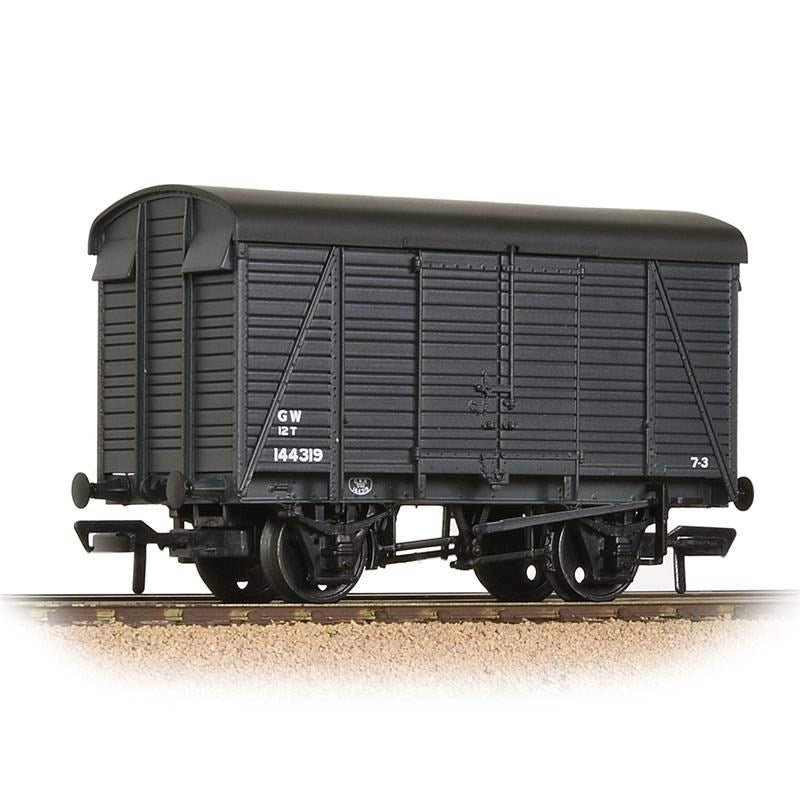38-083A Branchline OO Scale SR 12T 2+2 Planked Ventilated Van - GWR Grey