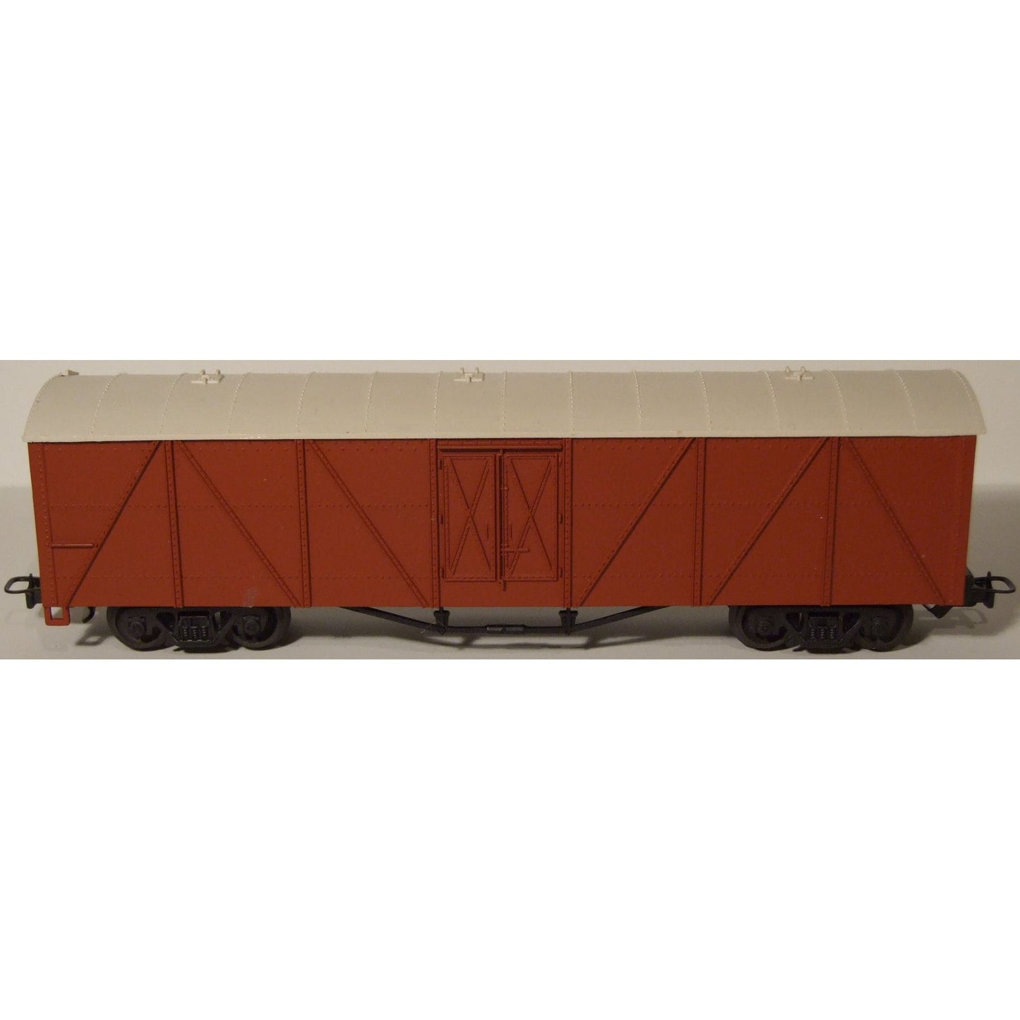 2002KNZ Frateschi HO Scale Box Car Kit - Red Oxide (NZR)
