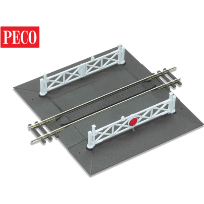 ST-268 Peco OO Scale Setrack Straight Level Crossing (Code100)
