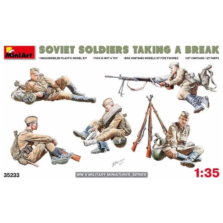 35233 Miniart 1/35 Soviet Soldiers Taking a Break