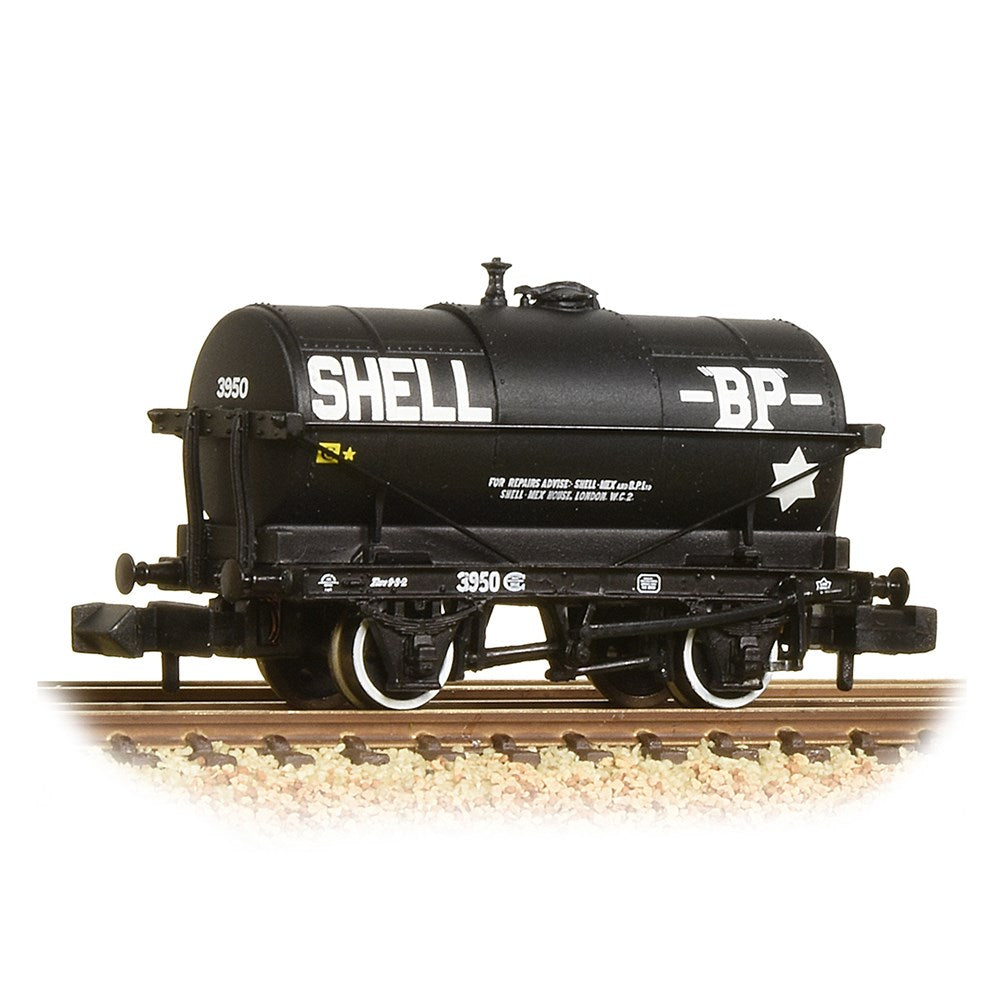 373-656 Graham Farish N Scale 14T Tank Wagon 'Shell BP' Black