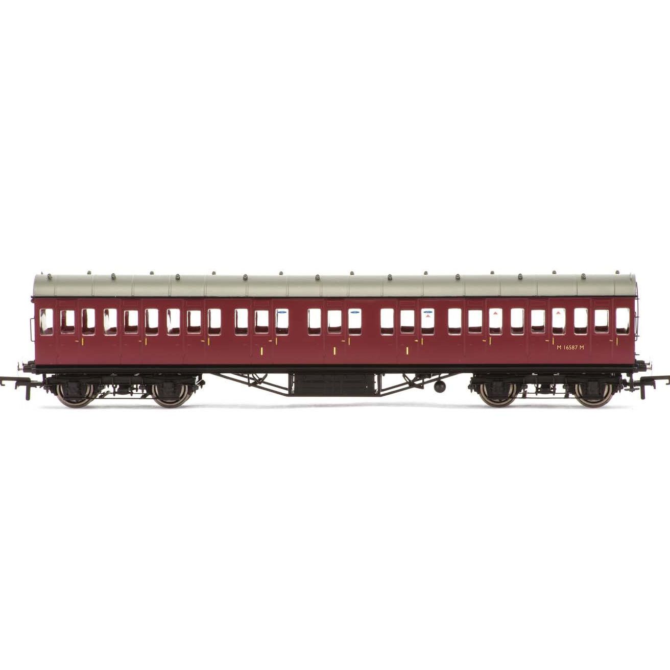 R4689A Hornby BR, 57’ Stanier Non-Corridor Composite, M16587M - Era 5