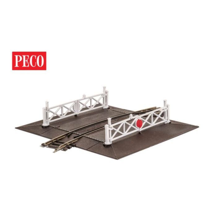 ST-261 Peco OO Scale Setrack Level Crossing, 2ND Radius (Code100)