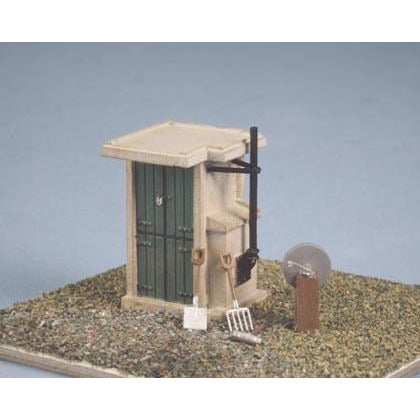 549 Ratio OO SR Fogman's Hut & Tools 20mm x 15mm