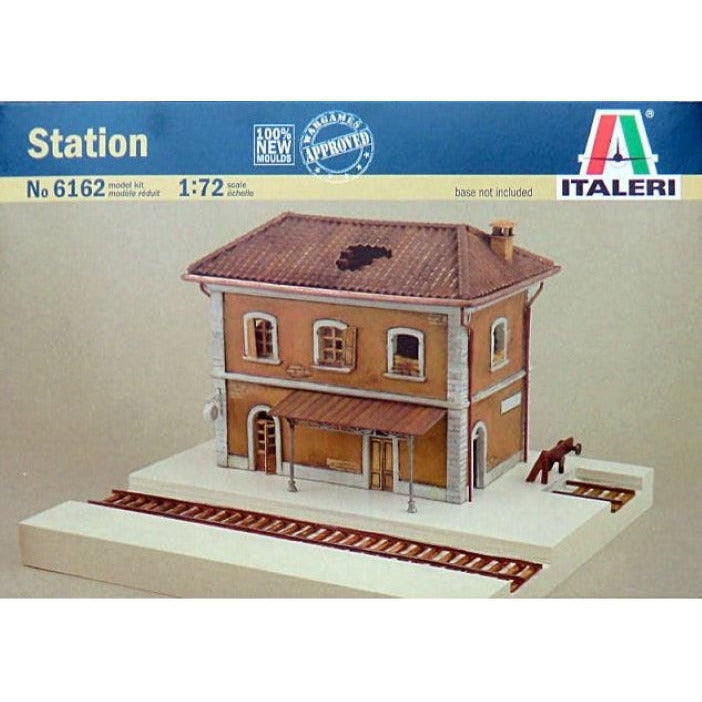 6162 Italeri 1/72 Railway Station