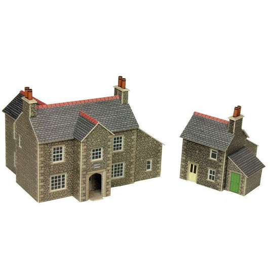 PN150 Metcalfe N Scale Manor Farm House & Buildings Kit