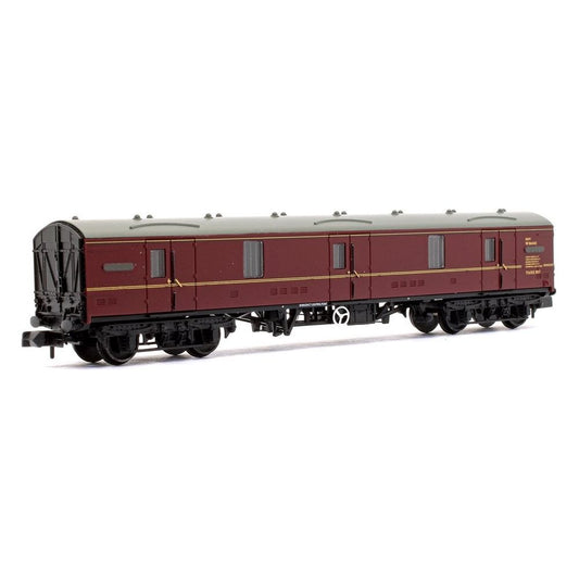 374-130C Graham Farish N Scale BR Mk1 GUV General Utility Van - BR Maroon