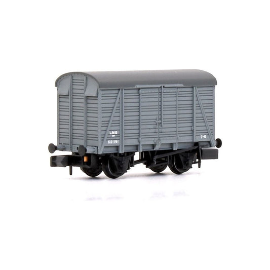 377-431 Graham Farish N Scale SR 12T Ventilated Van 2+2 Planked - LMS Grey