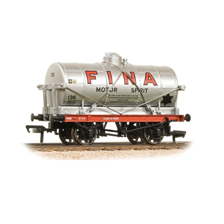 37-680B  Branchline OO Scale 14T Tank Wagon 'Fina' Silver