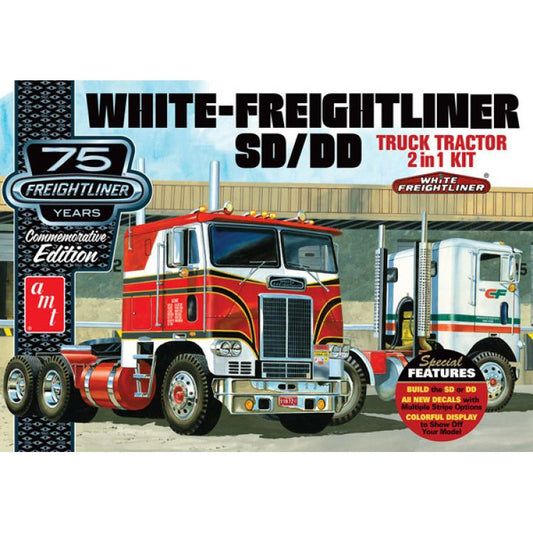 1046 AMT 1/25 White Freightliner 2 in 1 kit