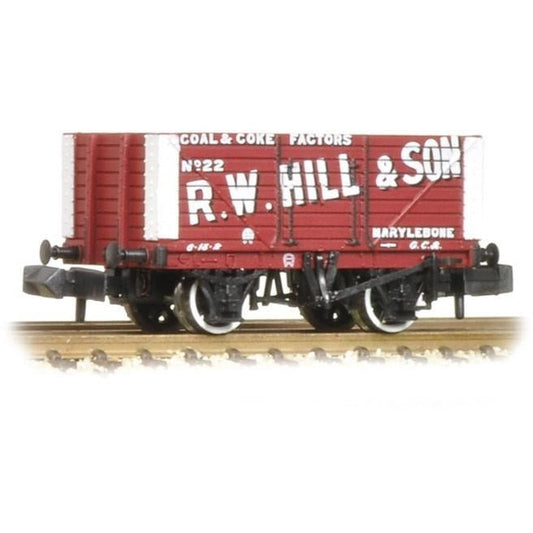 377-153 Graham Farish N Scale 8 Plank Fixed End Wagon 'R. W. Hill'