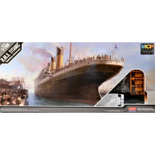 14214 Academy 1/700 R.M.S Titanic "Centenary"