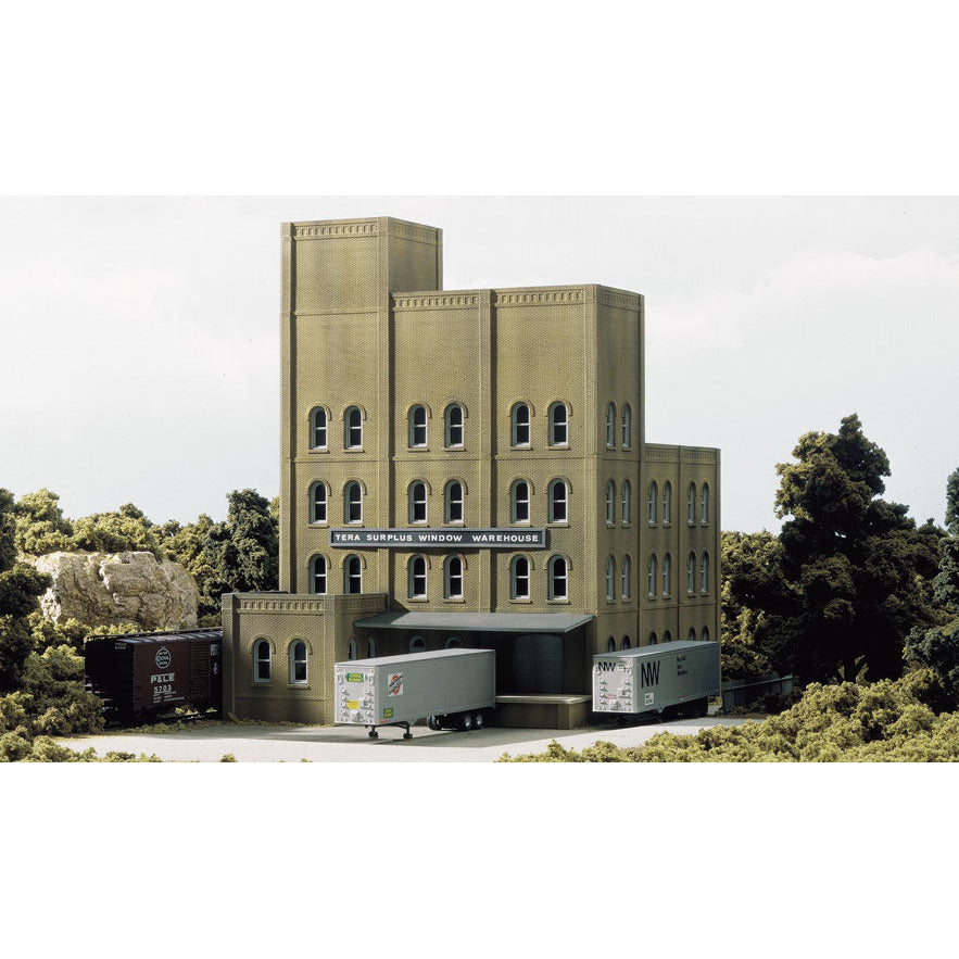 DPM355 Ho Scale Tera Surplus Window Warehouse – Injection Models Now